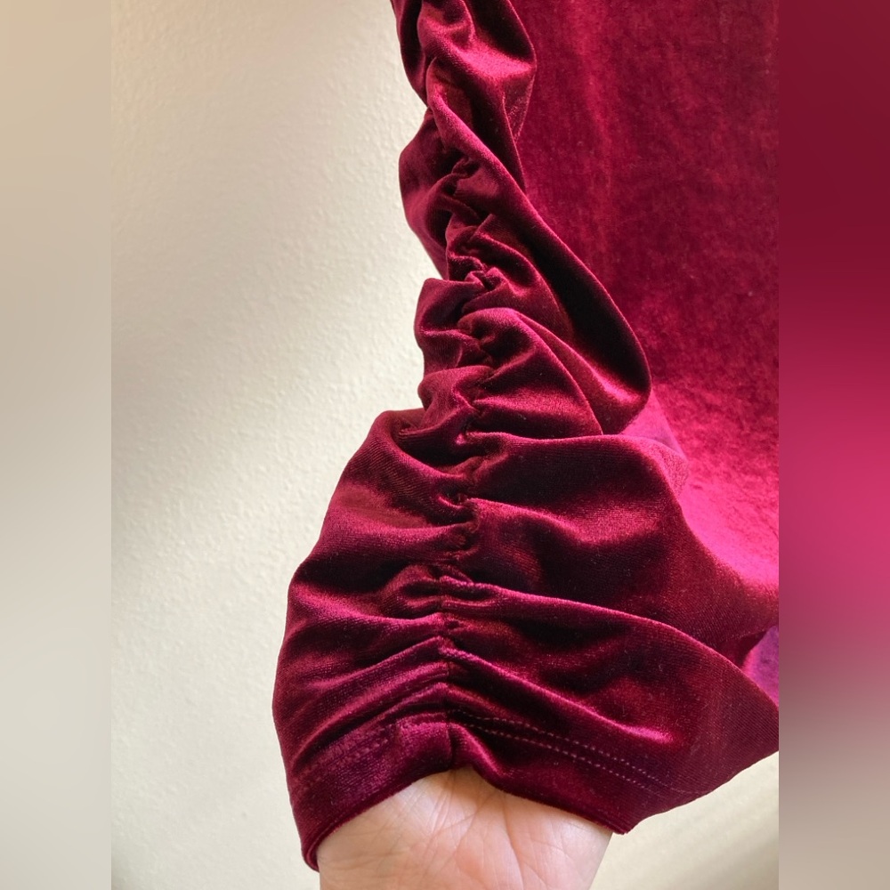Crystal Sky Velour Midi Dress in Deep Wine/Burgundy Size M - Picture 3 of 8